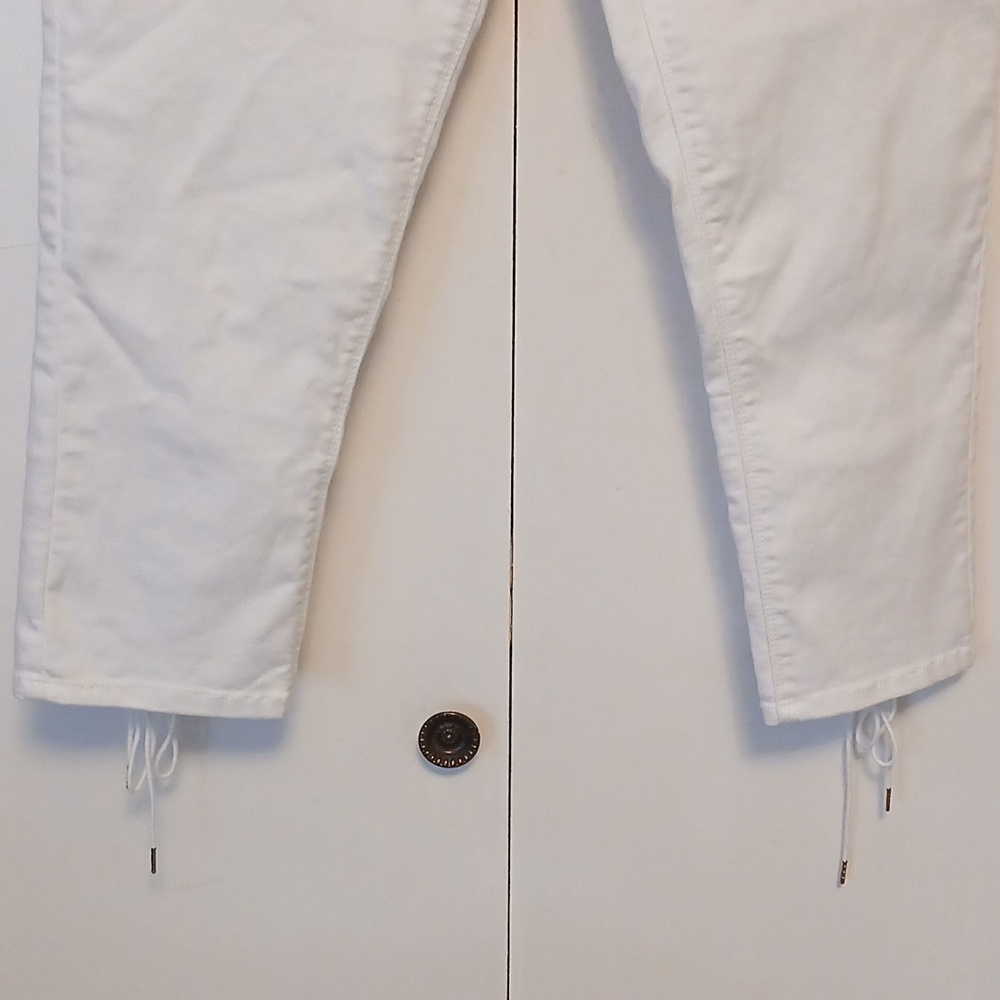 DG2 by Diane Gilman White Ankle Tie Stretch Jeans - Picture 12 of 12